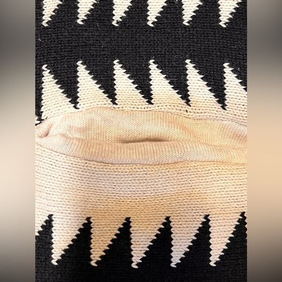 Sanctuary Women Aztec Print Black/Cream Open Sweater Cardigan Sz. Small - Picture 9 of 9